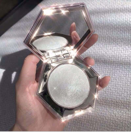 Phấn bắt sáng highlight kim cương