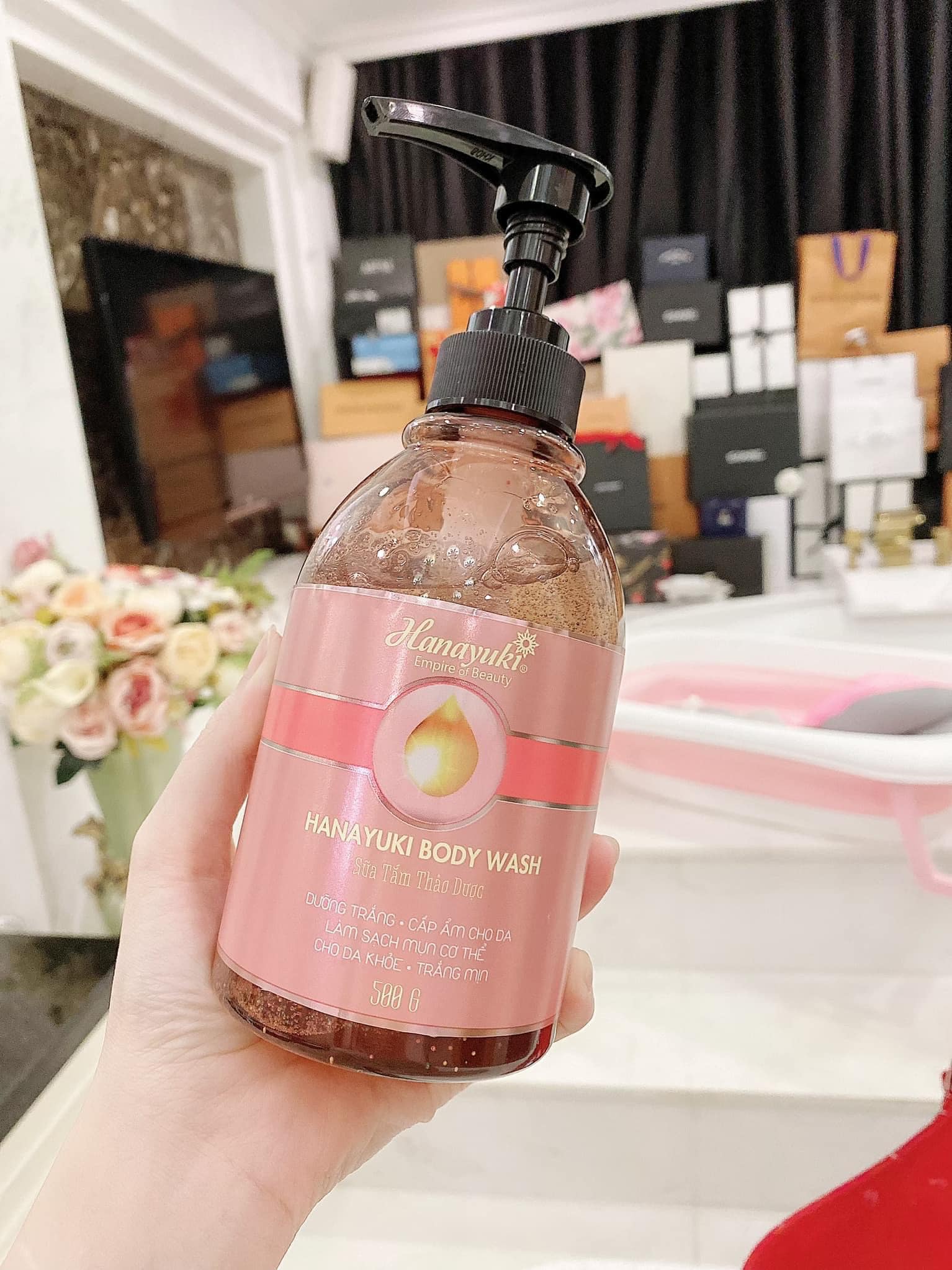 [HCM]HANAYUKI - Sữa tắm người lớn hanayuki