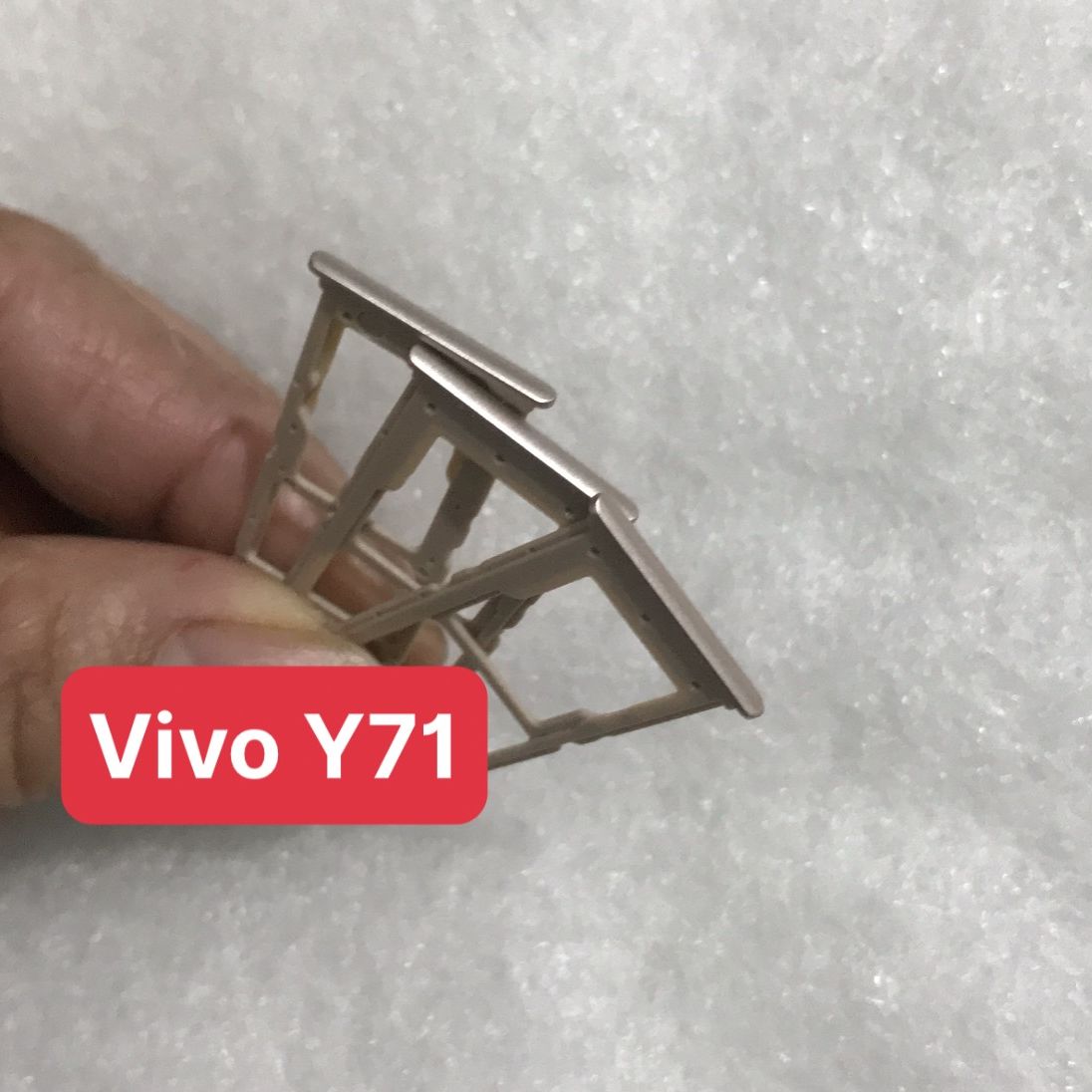 khay sim điện thoại vivo Y71