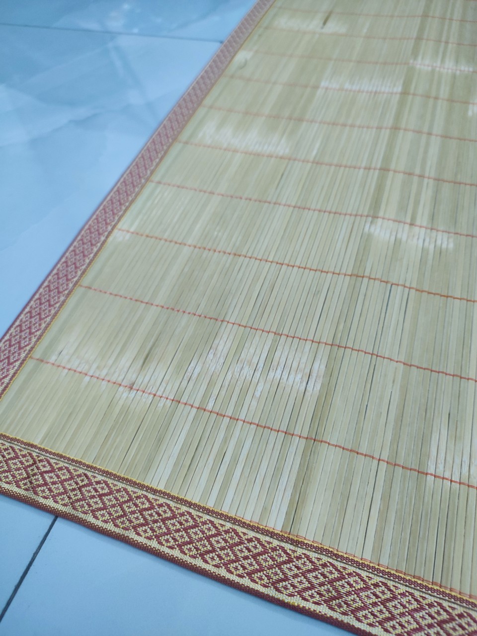 chiếu trúc tăm 1m x 1.86m