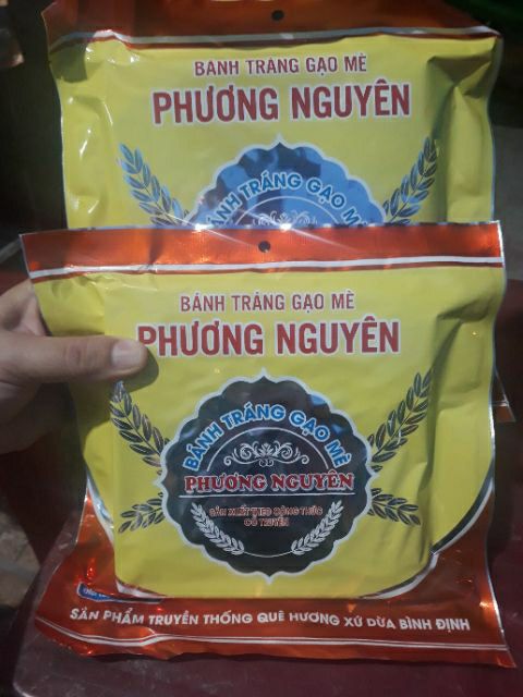 Bánh tráng gạo mè