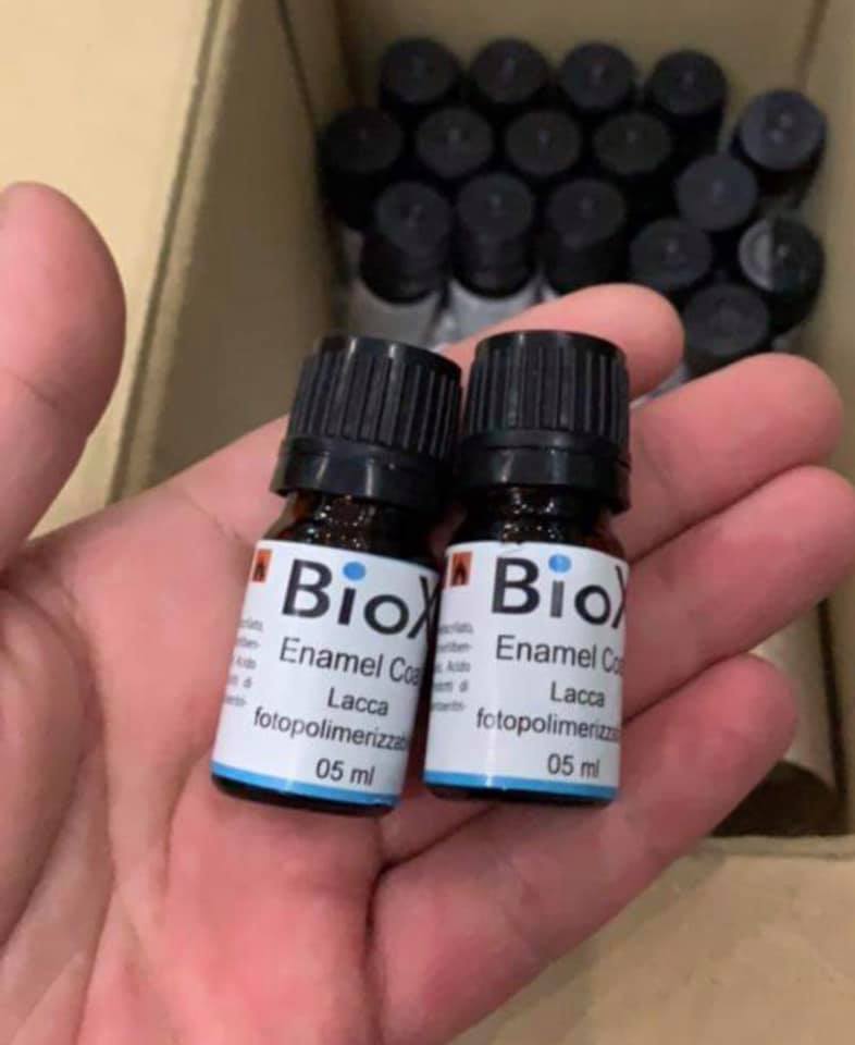 đèn chiếu phủ bóng răng biox..phủ trám răng sứ xinh học