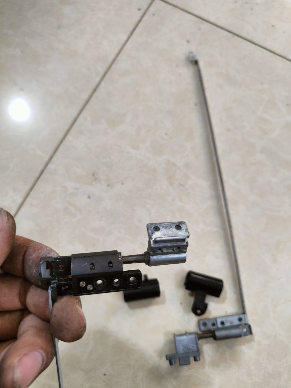 BẢN LỀ LAPTOP HP DV9000