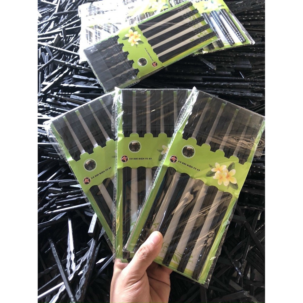 Vỉ 10 đôi đũa phíp nhựa đen kháng khuẩn