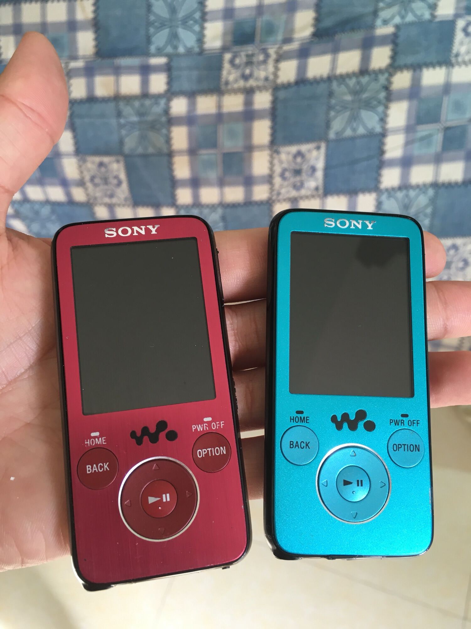 Combo Máy Nghe Nhạc Sony Wm Và Dock Loa.