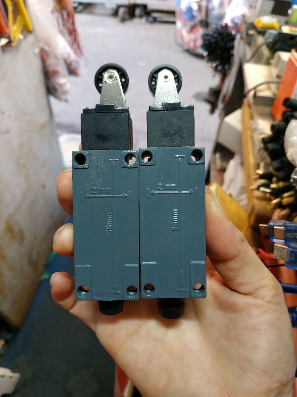 Công Tắc Hành Trình 8108