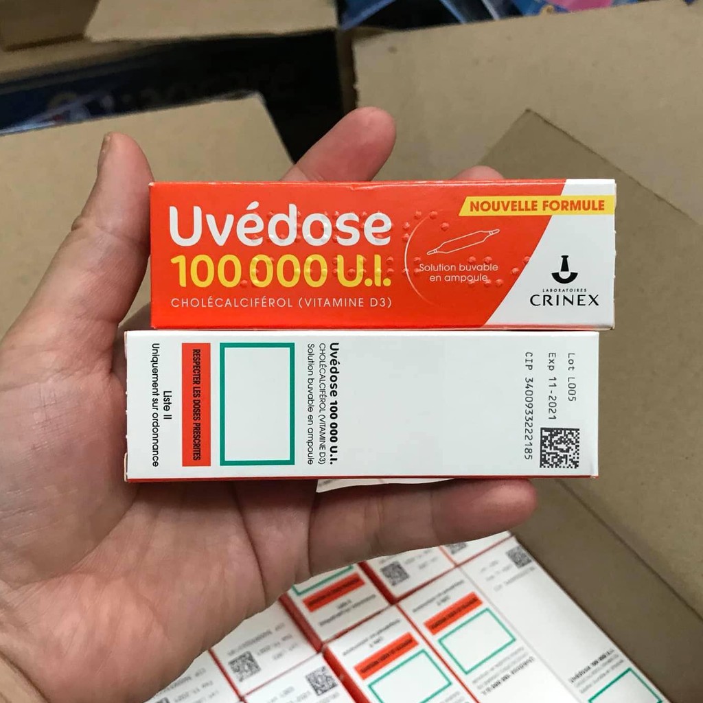 Vitamin d3 liều cao pháp 100000ui uvedose cho bé từ 18 tháng