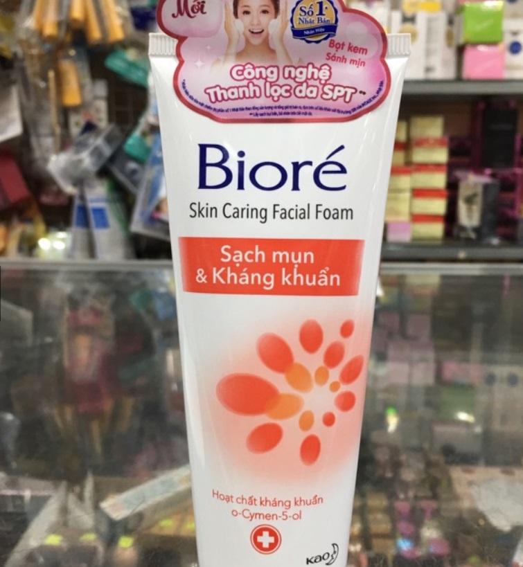 Sữa rửa mặt Biore Kháng khuẩn Sạch mụn 100g