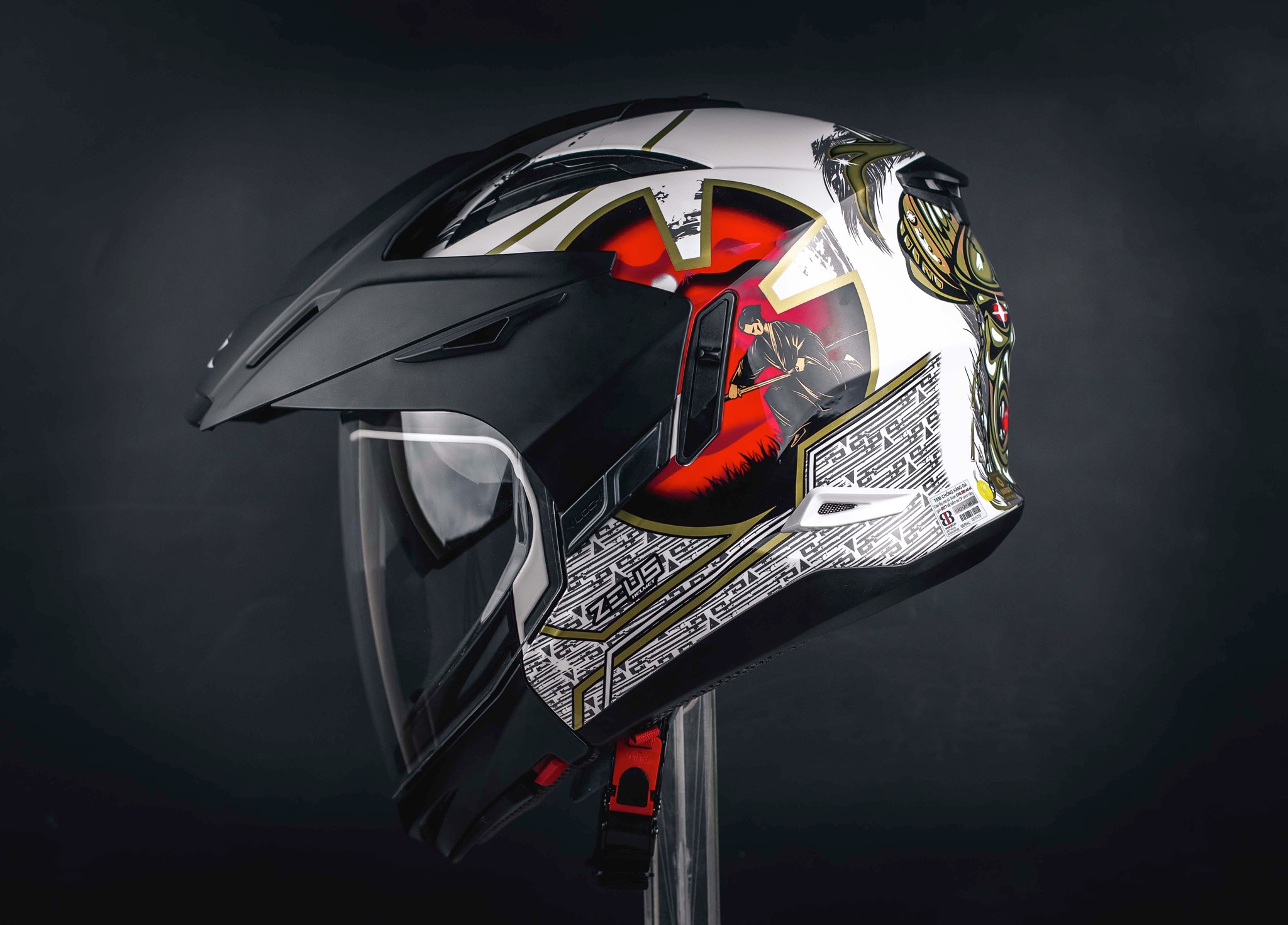 ZEUS 613B - Màu Black Samurai - Mũ bảo hiểm