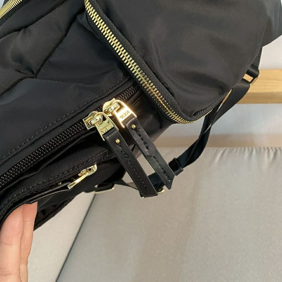 【Ready Stock】2022TUMI-Nylon leisure backpack, large capacity, waterproof travel bag, multi-functional computer bag for men and women