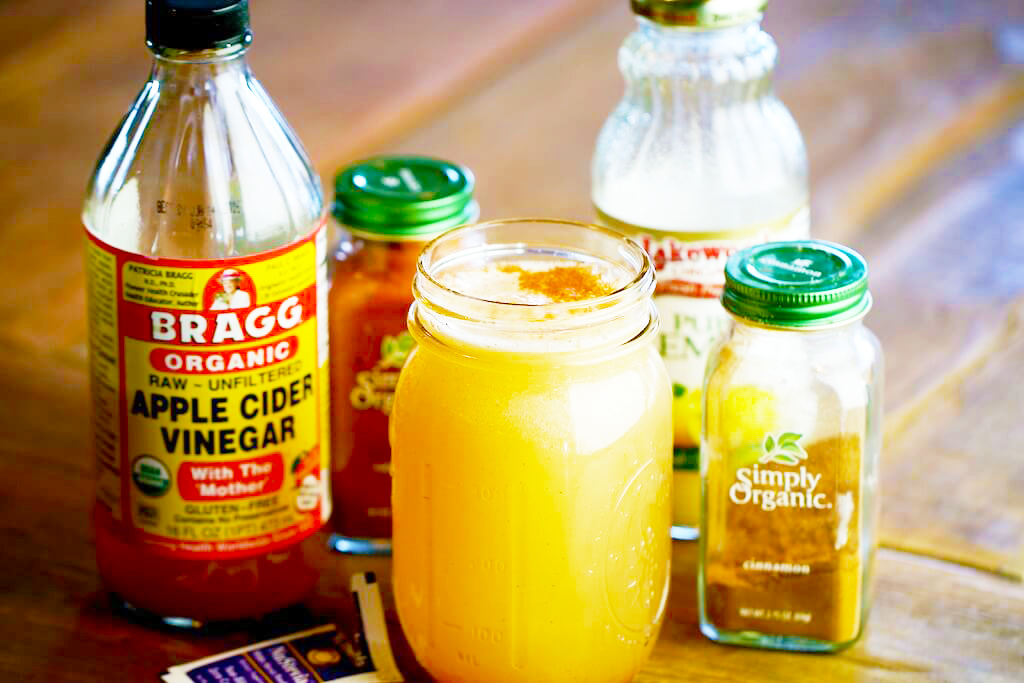 Giấm táo hữu cơ Bragg 946ml