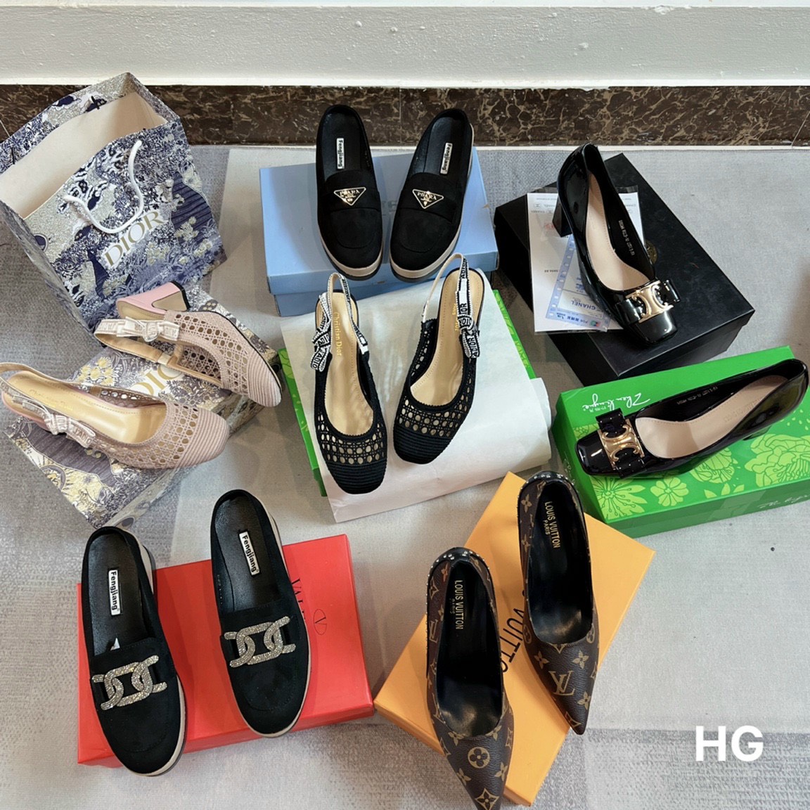 Sandal nữ hở gót 2 màu đen kem lên chân đẹp!!