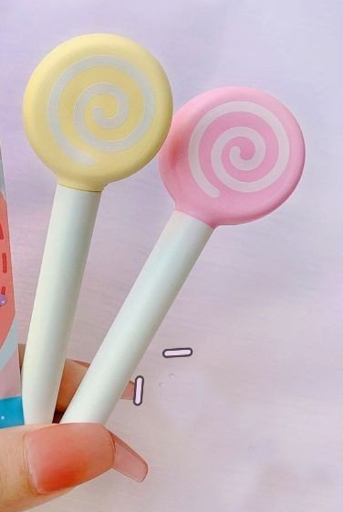 Son kem kẹo ngọt chất son mịn môi Lovely