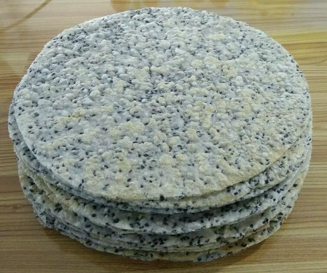 Bánh tráng mè đen cốt dừa (10 cái)