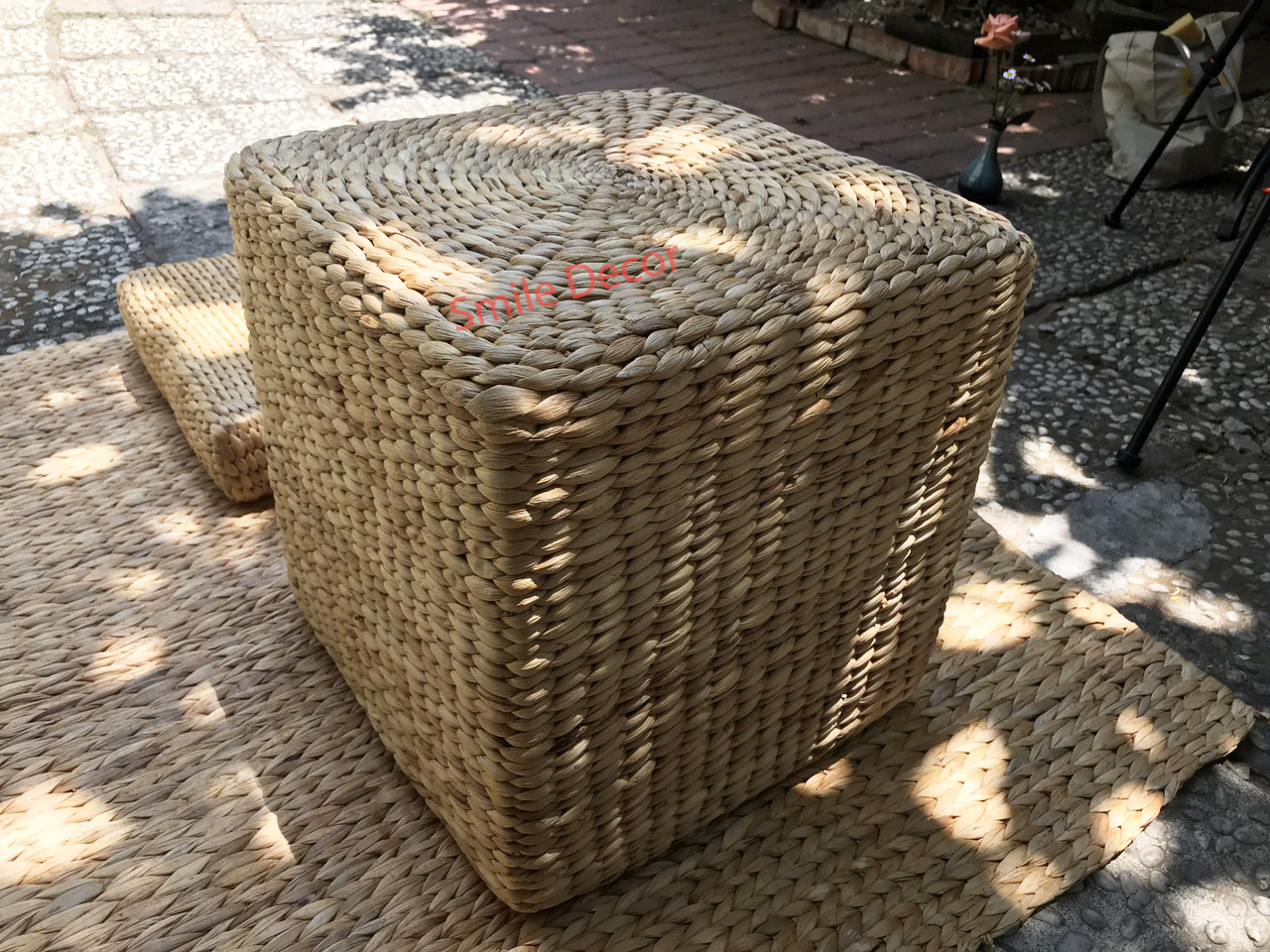 Ghế đôn vuông đan lục bình 40x40xH40 cm