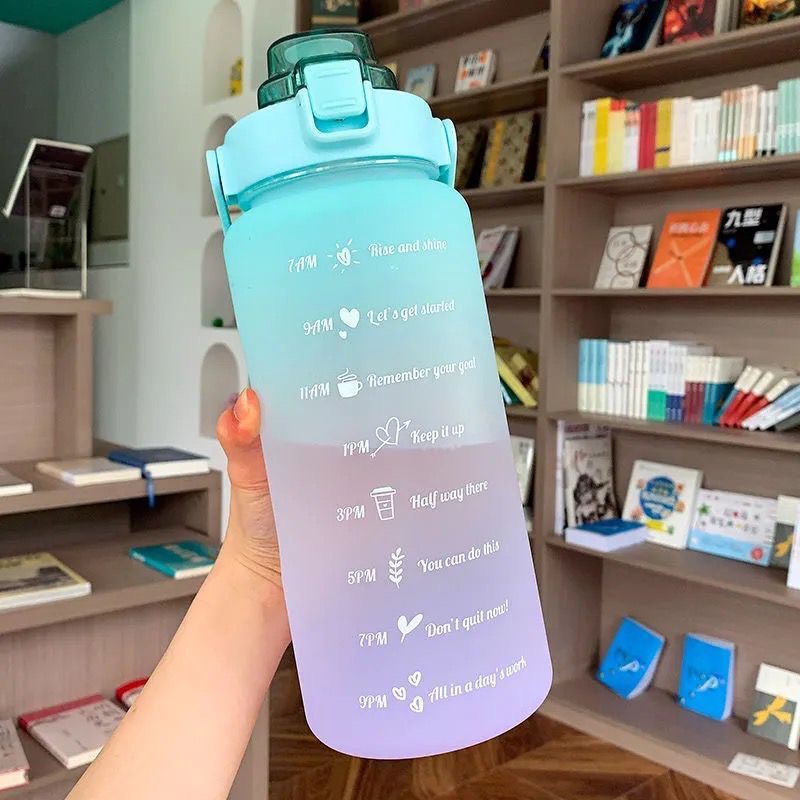 Bình nước cute 2l báo giờ uống nước.