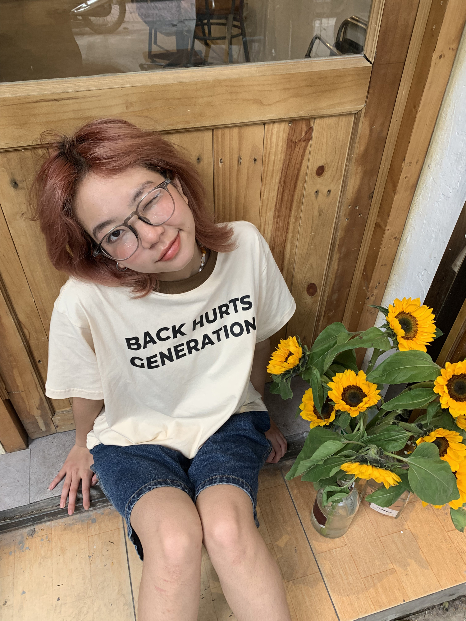 Áo thun Back Hurts Generation - Cream - Introvert Boy Club