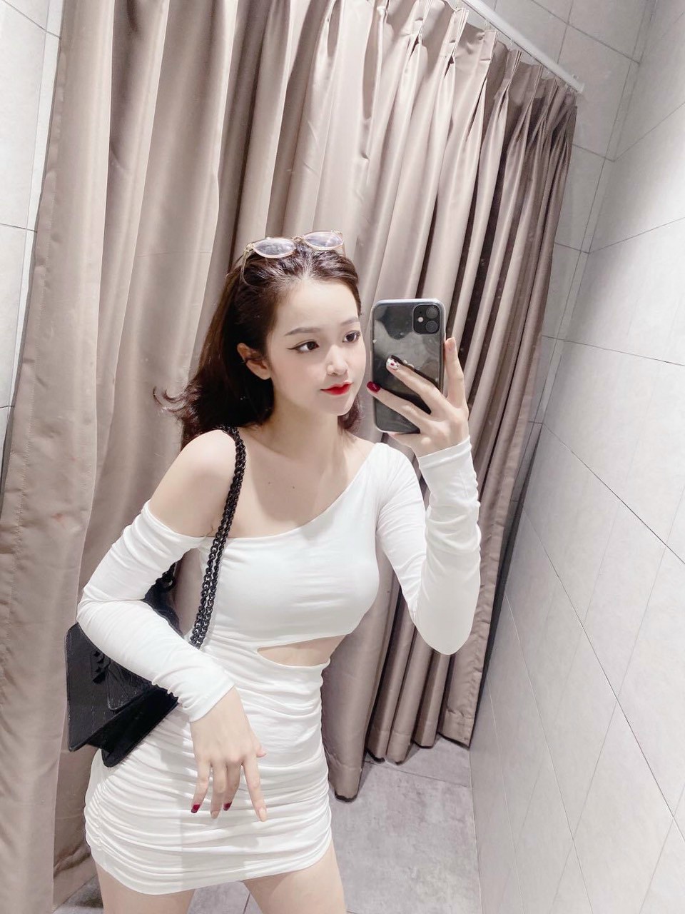 [MẪU MỚI] Đầm Body Lệch Vai Khoét Eo Chất Thun Gân Thích Hợp Mặc Đi Tiệc Đi Làm Đi Chơi Phù Hợp Với Mọi Phong Cách