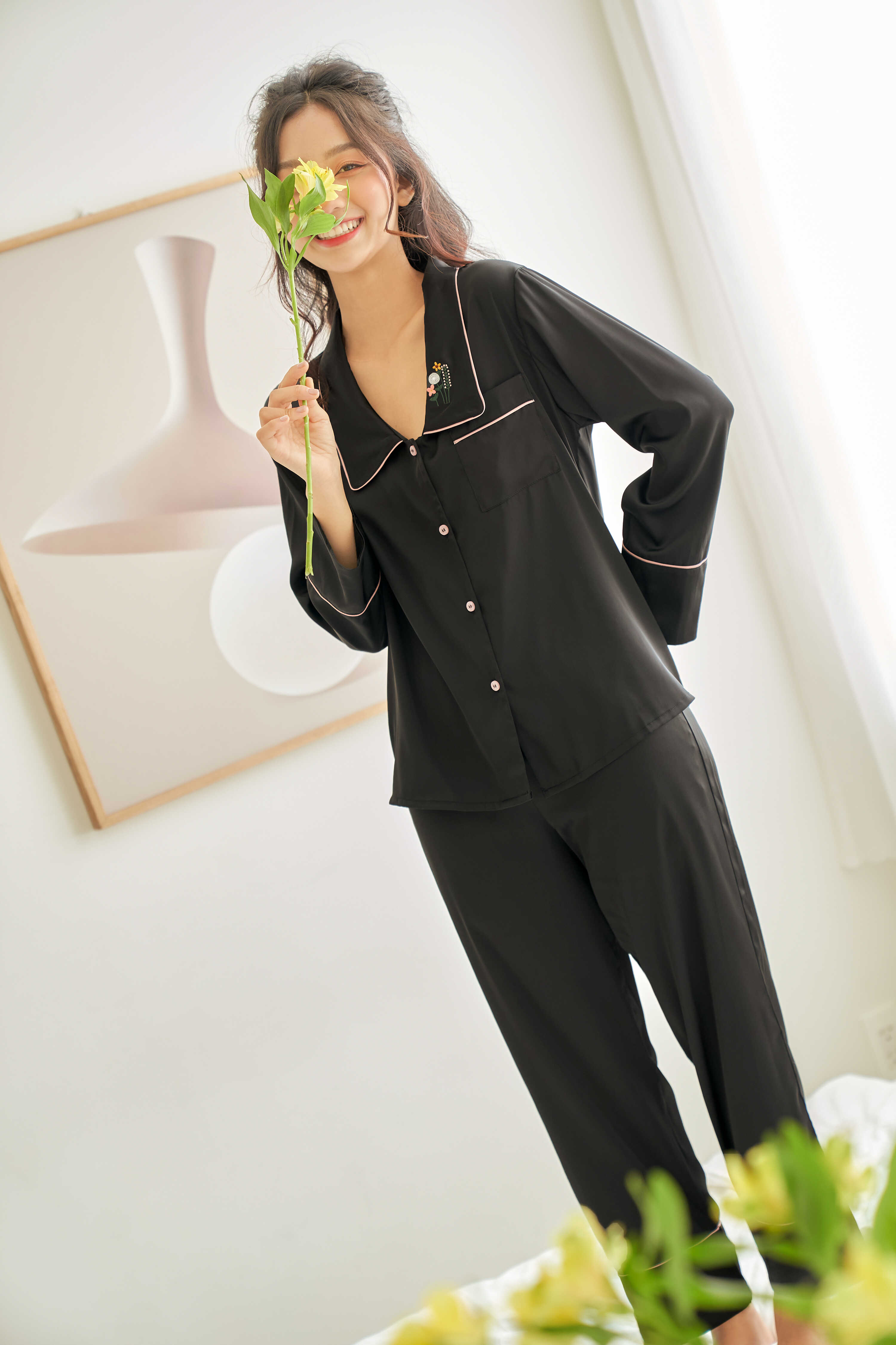 VIBES Đồ bộ mặc nhà nữ pijama dài tay Lụa cao cấp Long Sleeve Py Set