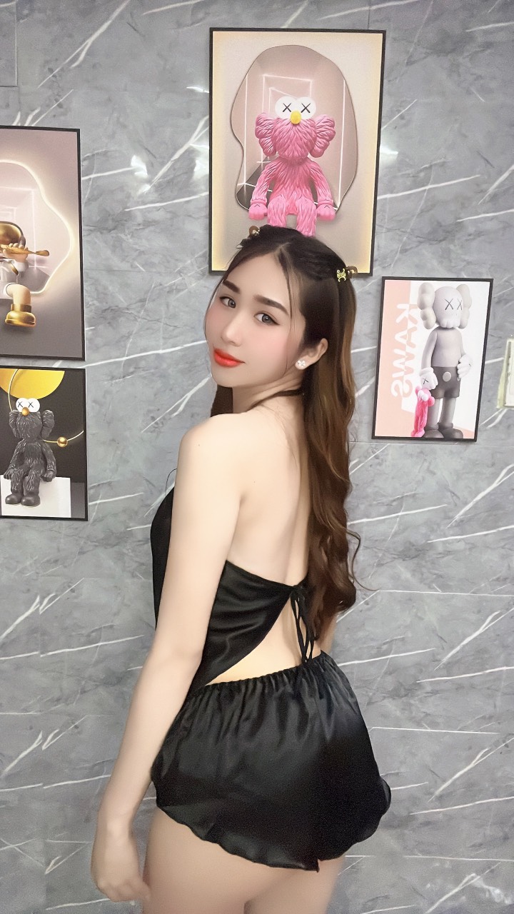 Đồ Bộ Ngắn Cổ Yếm Vải Phi Lụa Freesize Dưới 60kg