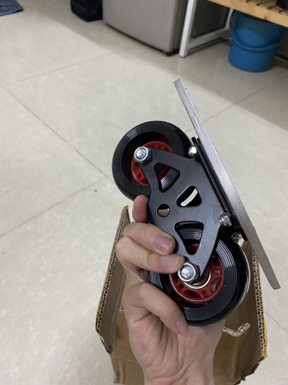 (CƠ BẢN) VÁN TRƯỢT SẮT FREELINE SKATE BÁNH TRUNG (SIÊU BỀN, NHẸ VÀ LƯỚT)