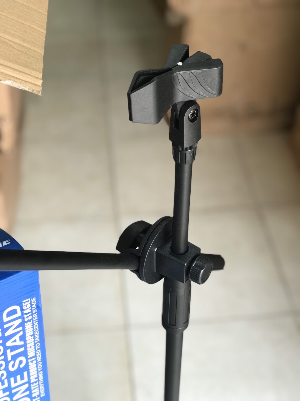 Chân mic cao Pro microphone stands