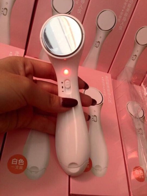Máy Massage Mặt ION Cầm Tay