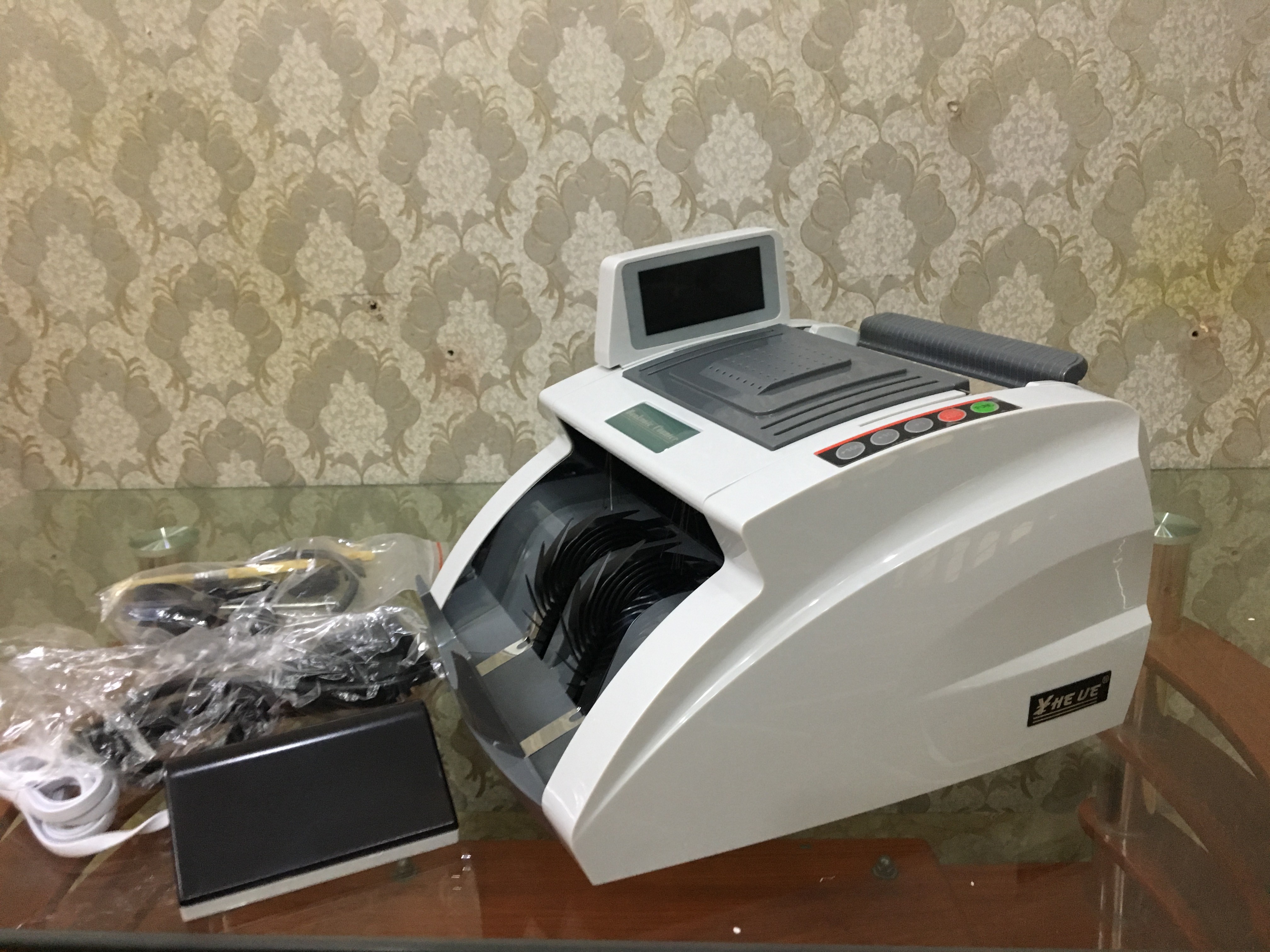 Máy đếm tiền thông minh zy 8600a