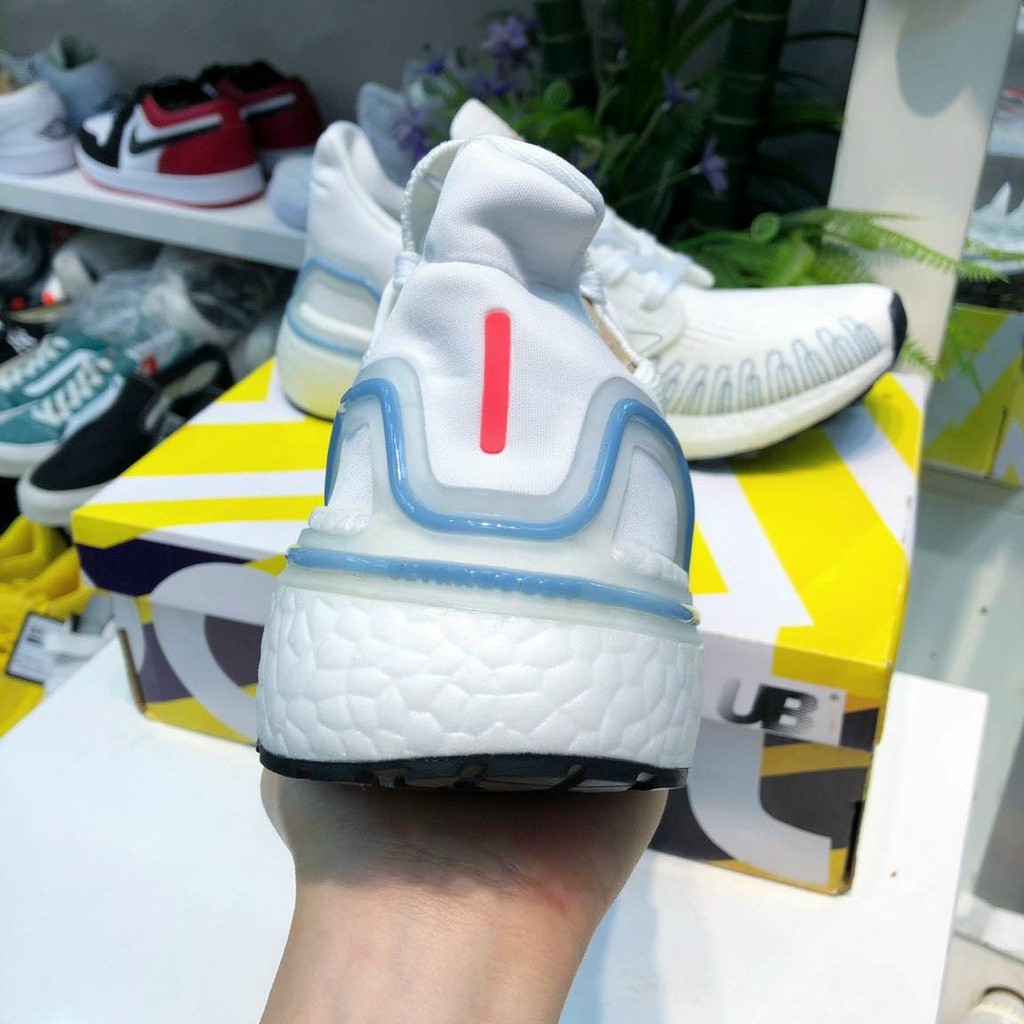 Giày thể thao sneaker UB 6.0 trắng xanh