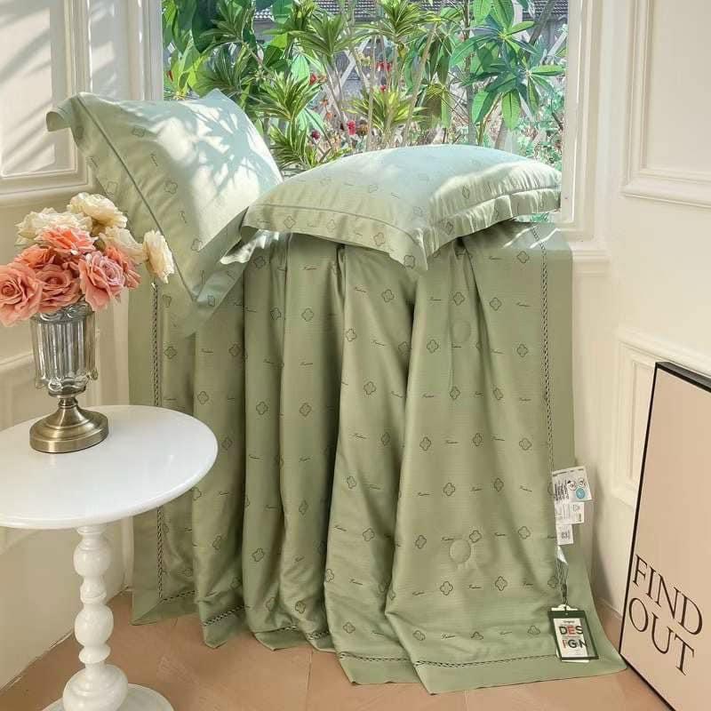 High-Quality 3-Layer Quilted Tencel Silk Summer Blanket