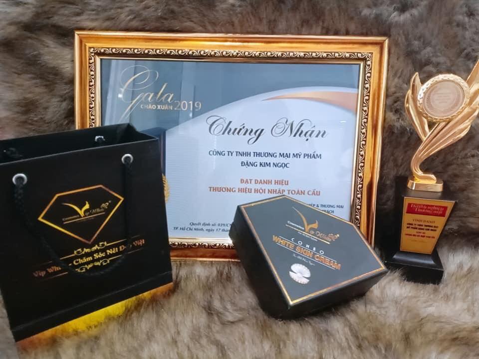 Kem dưỡng da vip white