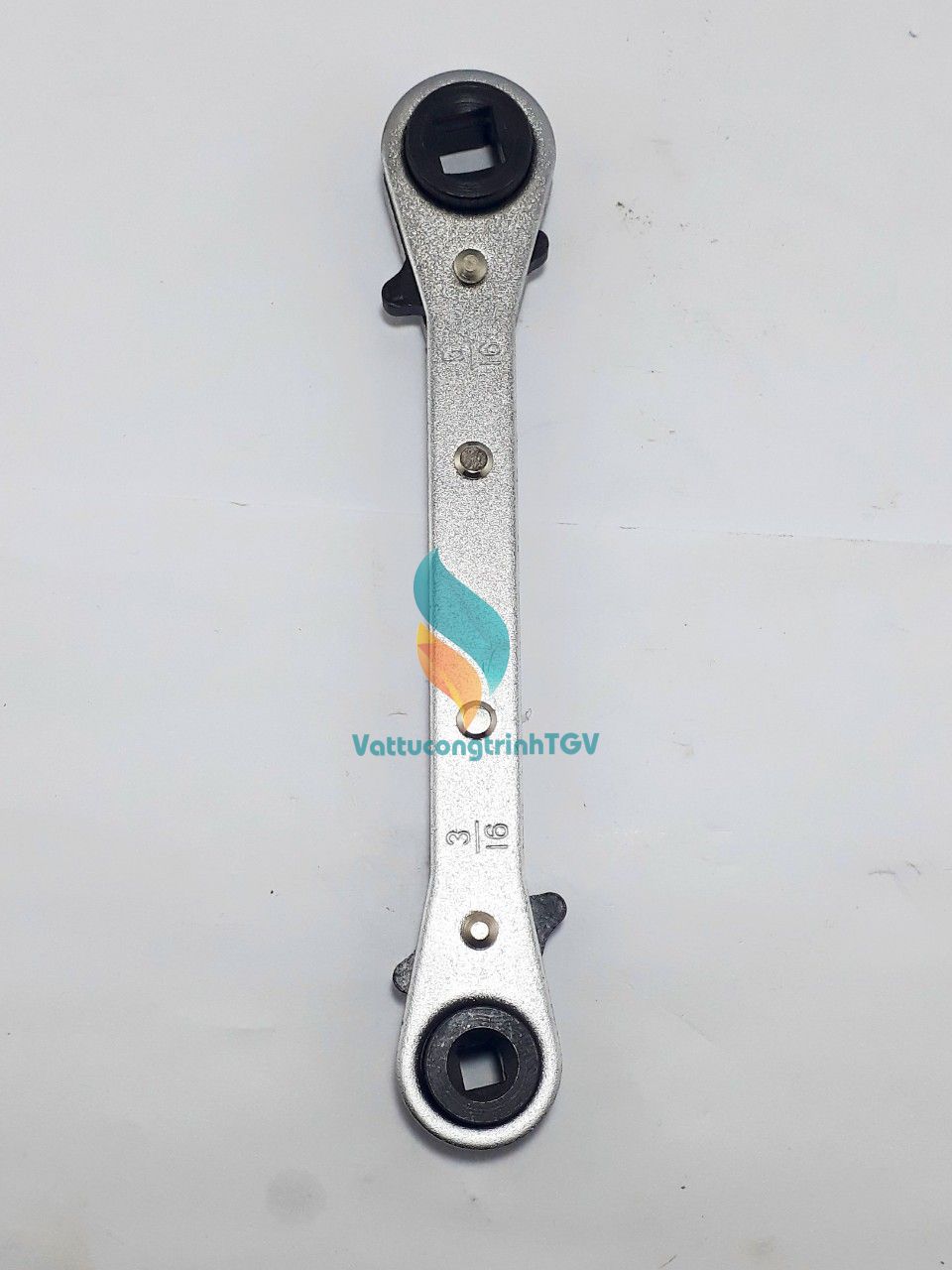 Tròng vặn ốc đa năng CT-122
