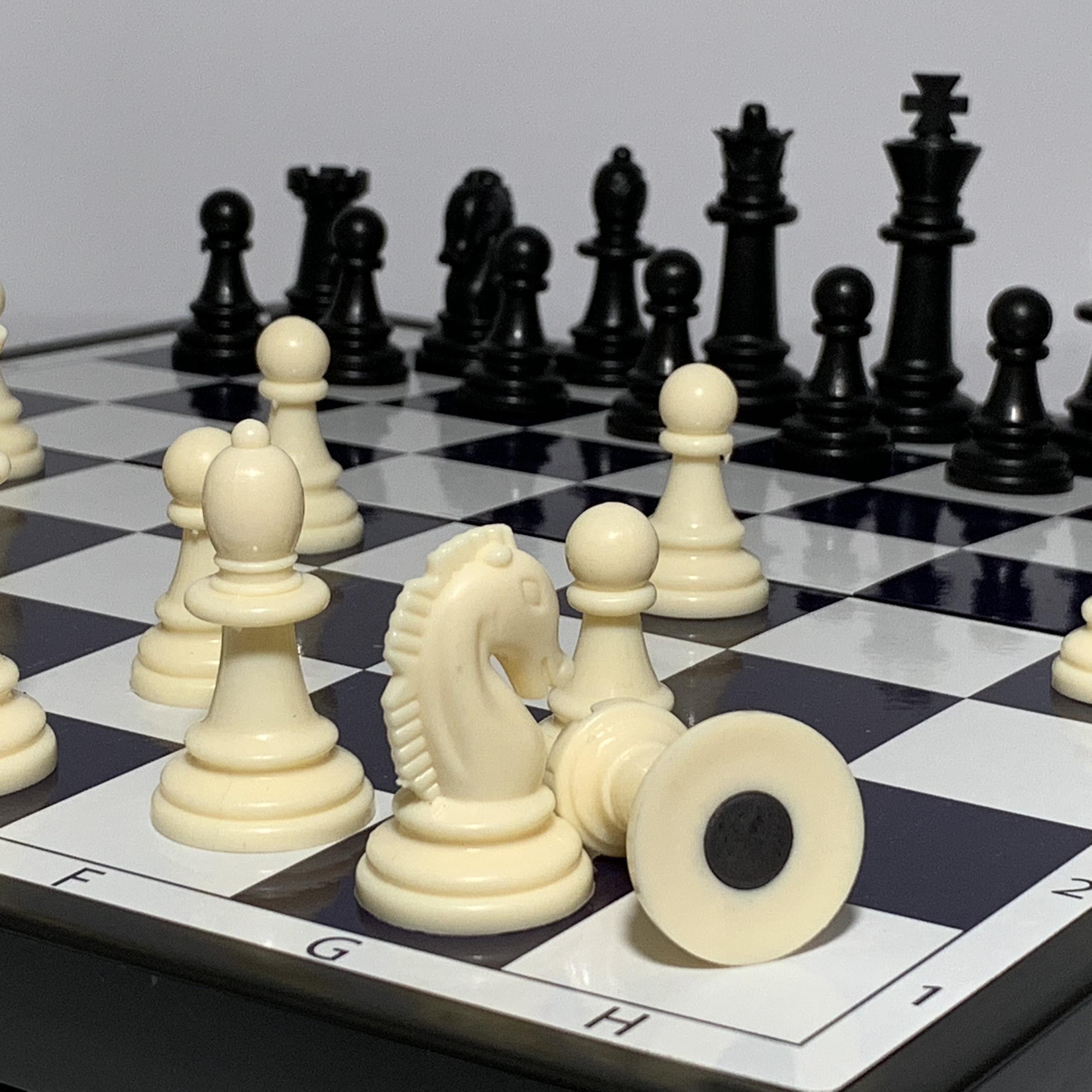 Bộ Cờ Vua Nam Châm Gập Gọn Tiêu Chuẩn Quốc Tế Dành Cho Mọi Lứa Tuổi Board Game Giúp Bé Phát Huy Chiến Thuật Phát Triển Tư Duy