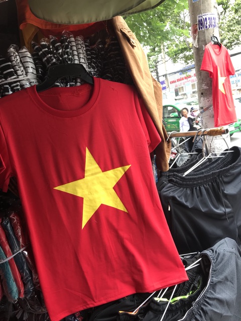 [HCM]ÁO CỜ ĐỎ DAO VÀNG