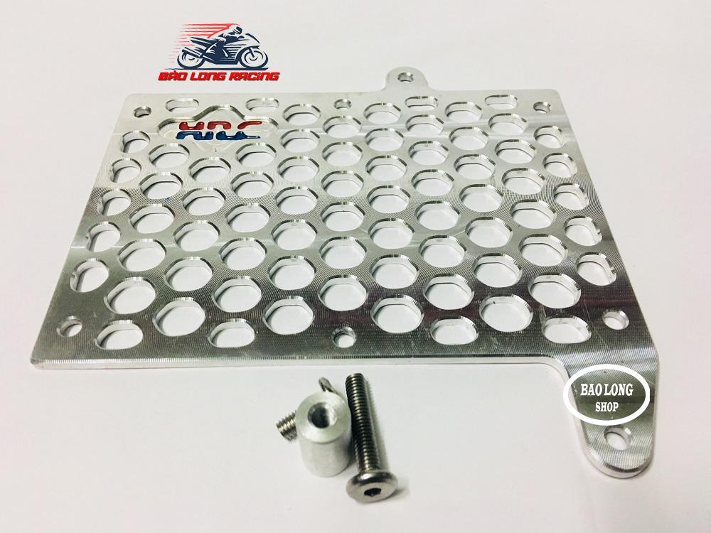 Che két nước HRC dành cho xe Winner (màu Bạc)