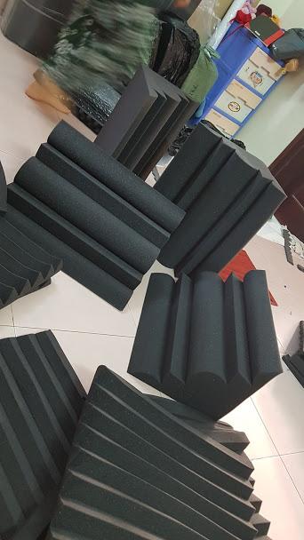 MÚT TIÊU ÂM GÓC BASSTRAP STUDIO FOAM METRO-3 kích thước 30x30x 50 cm ( Size lớn)