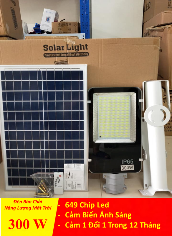 Đèn đường phố sử dụng năng lượng mặt trời 300W- Chống nước, bảo hành 1 năm