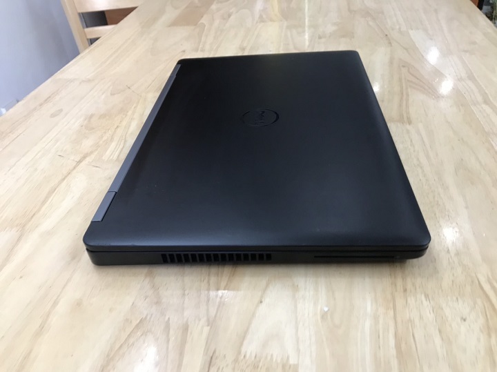 Laptop Đồ họa Dell e5570 Core i5 6440HQ ram 8gb ssd 256gb 15.6 inch Card màn hình rời chuyên thiết kế đồ họa