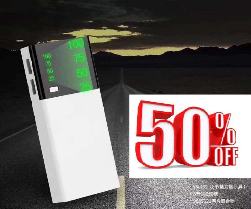 Giá Sạc dự phòng dung lượng 20000 mAh có màn LED hiển thị , tích hợp đèn pin