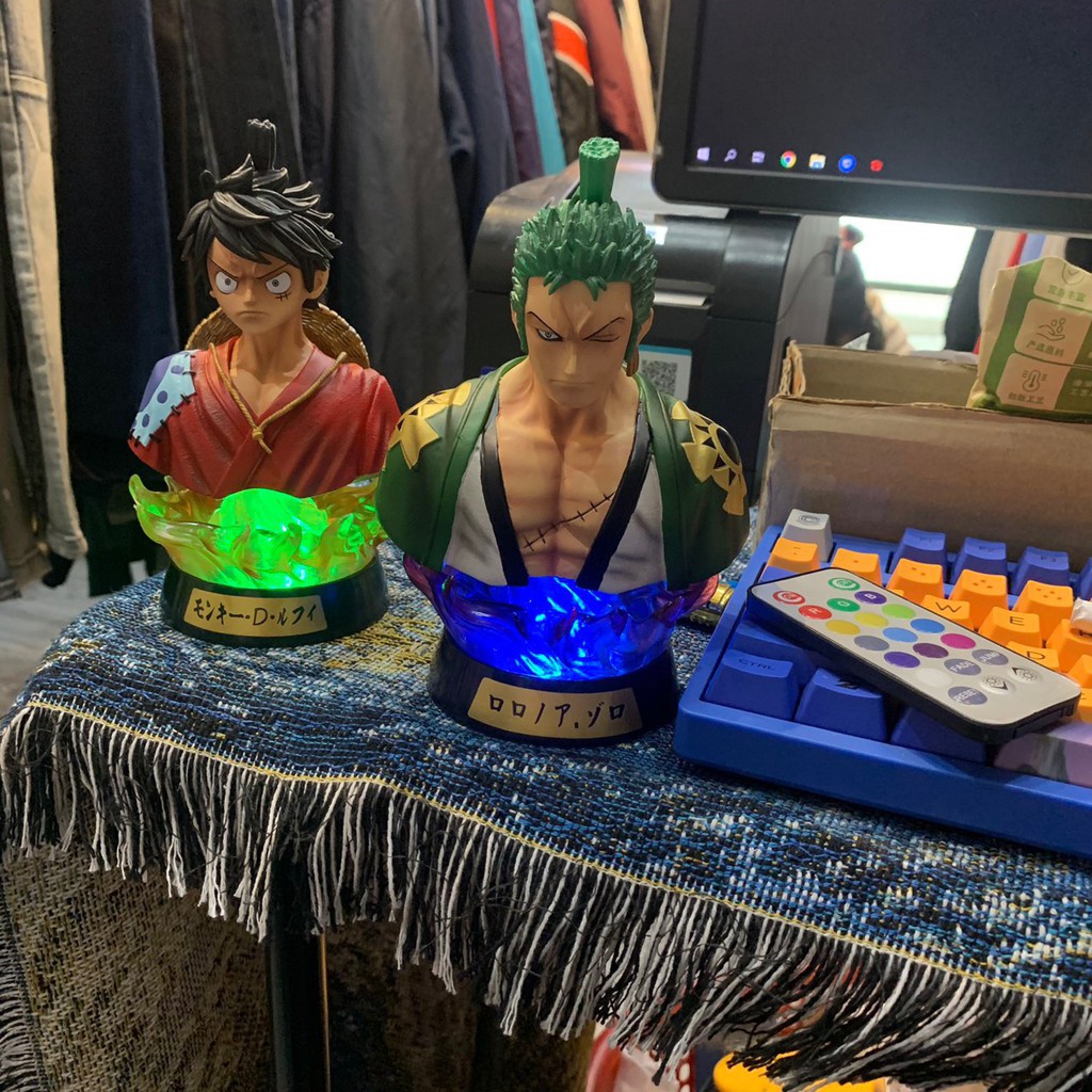 (Siêu hot) Mô hình Zoro luffy hải tặc mũ rơm ( one piece ) có đèn led