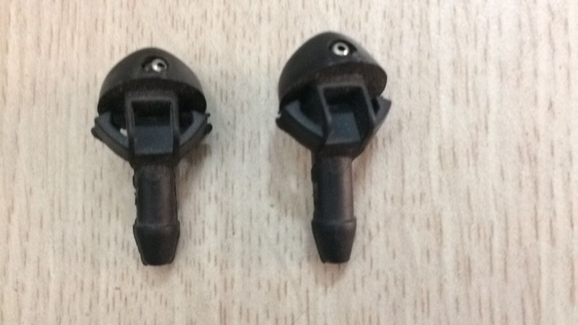Núm phun nước rửa kính Chery QQ3/Daewoo Matiz