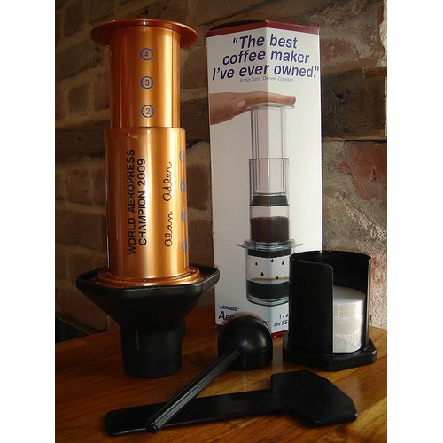 DỤNG CỤ PHA CÀ PHÊ PHƯƠNG PHÁP NÉN KIỂU MỸ AEROPRESS -
