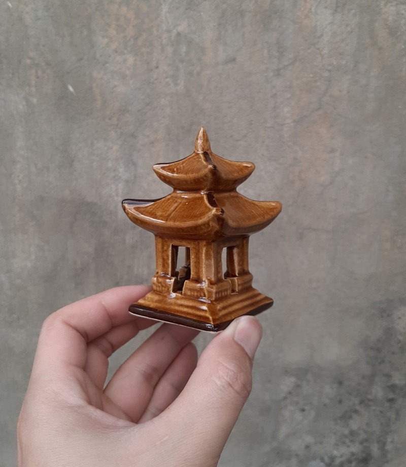 Phụ kiện trang trí bể cá: mẫu nhà vuông