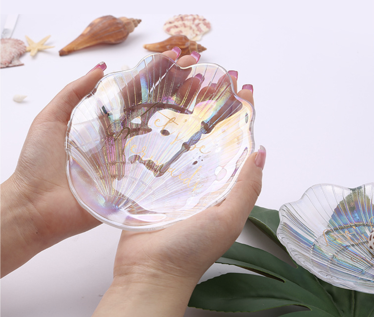 Dĩa Thuỷ Tinh Hình Vỏ Sò Trang Trí Làm Nail