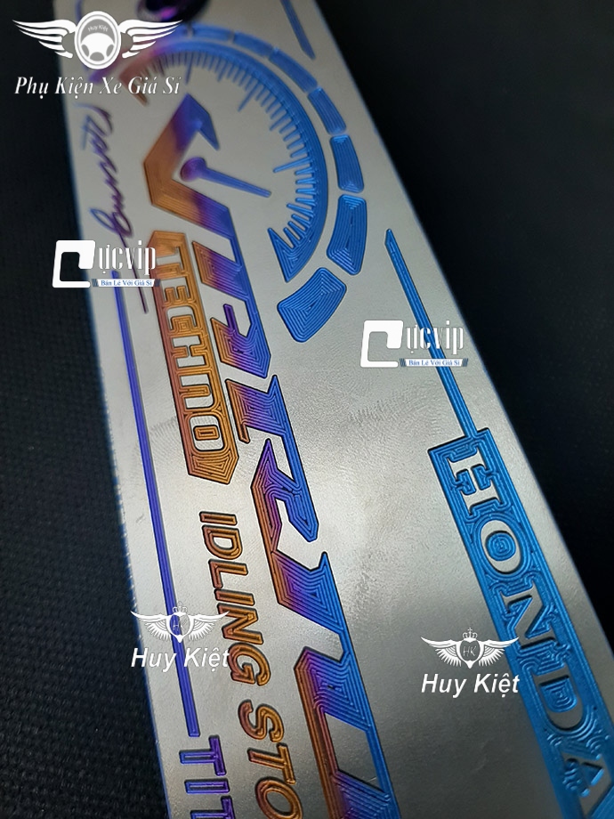 [HCM]Bảng Tên Vario Titan (Mẫu Titan Khò) Kèm 2 Ốc ProTi MS3644