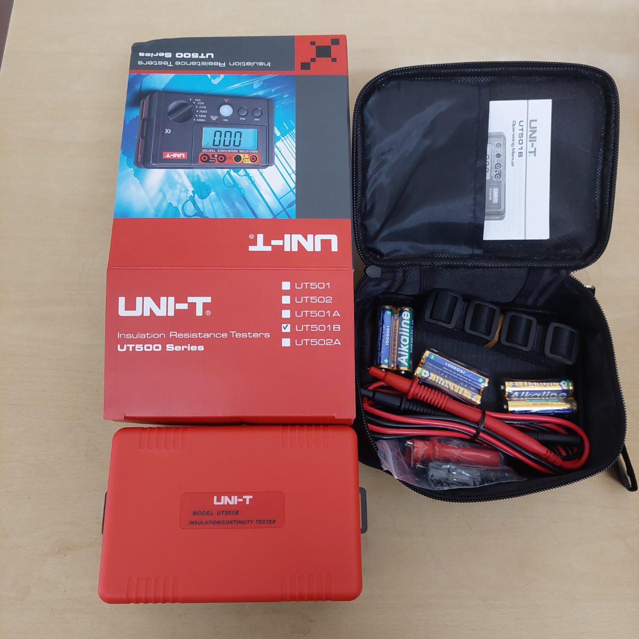 Đồng hồ đo điện trở cách điện UNI-T UT501B