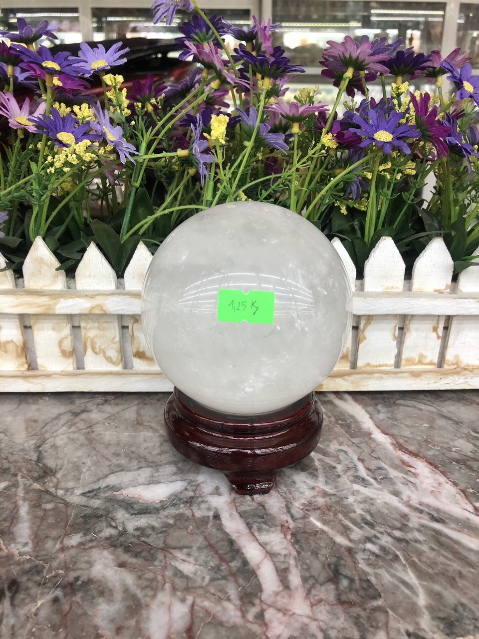 Quả cầu phong thủy đá thạch anh trắng - Đường kính 9,2cm và 9,4cm
