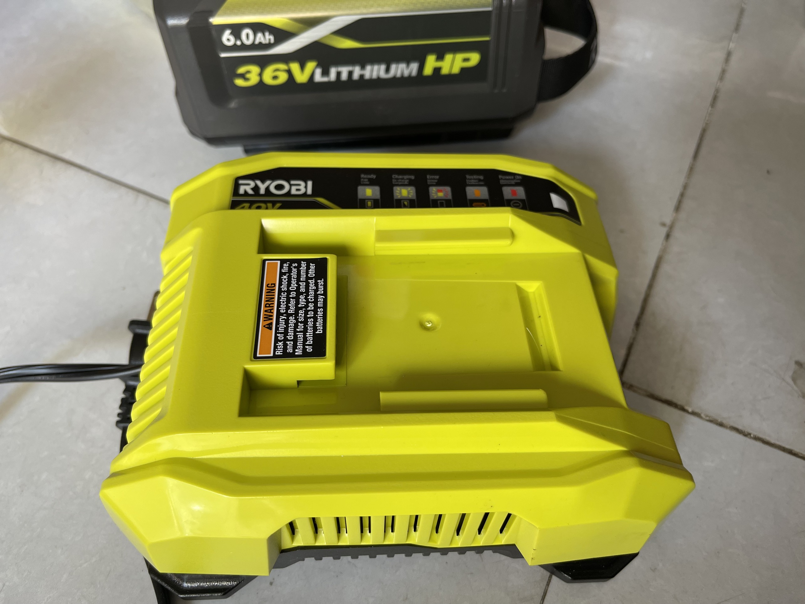 Sạc pin ryobi 36v- 40v li-ion điện 220v nhanh