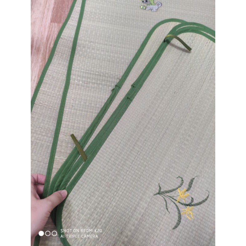 Chiếu Cói Mùa Hè Cho Bé Thoáng Mát Ăn Toàn Đủ Size