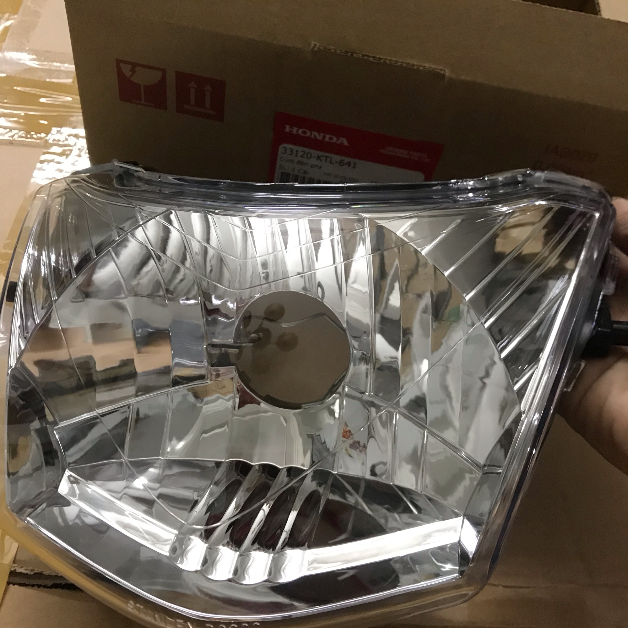 Pha đèn trước xe Wave Rs Zin hãng